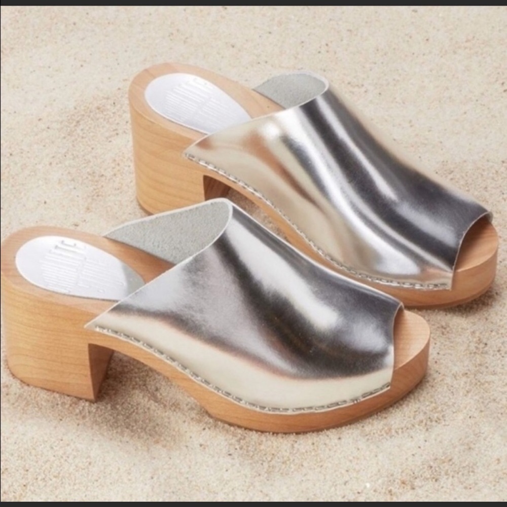 Charlotte Stone Metallic Mule Clog Platforms sz 40